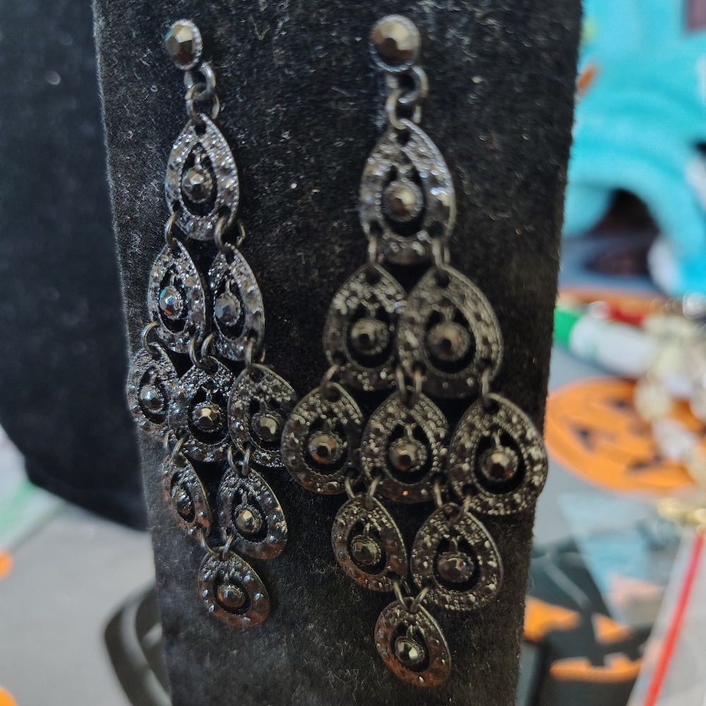 Gothic earrings - Picture 2 of 3